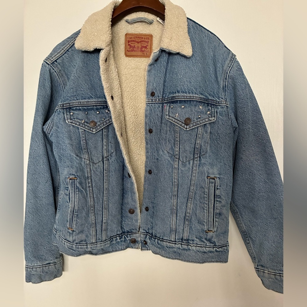 Levi's Light Blue Denim Jacket with Cream Sherpa Lining